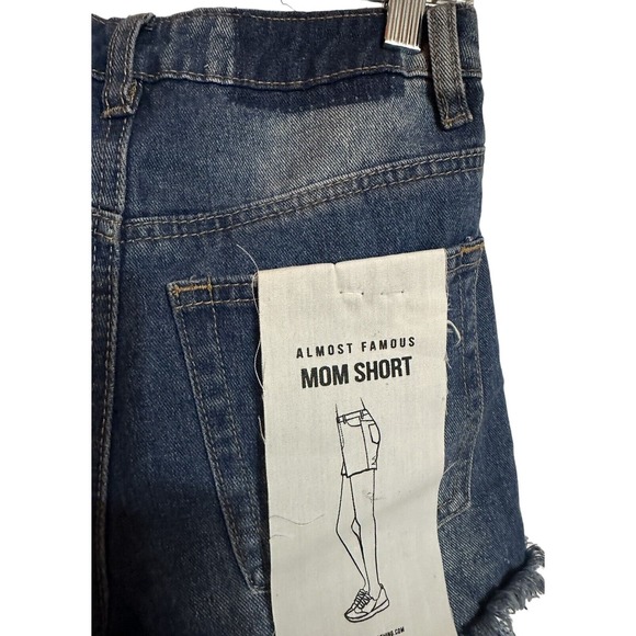 Almost Famous Mom Shorts Women's SZ0 Mid-Rise Blue Denim Distressed - Picture 4 of 7